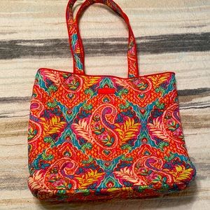 Vera Bradley “Vera tote”.